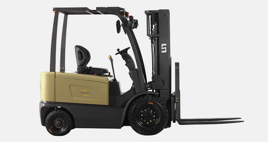 4 Wheel Electric Forklift Trucks 01